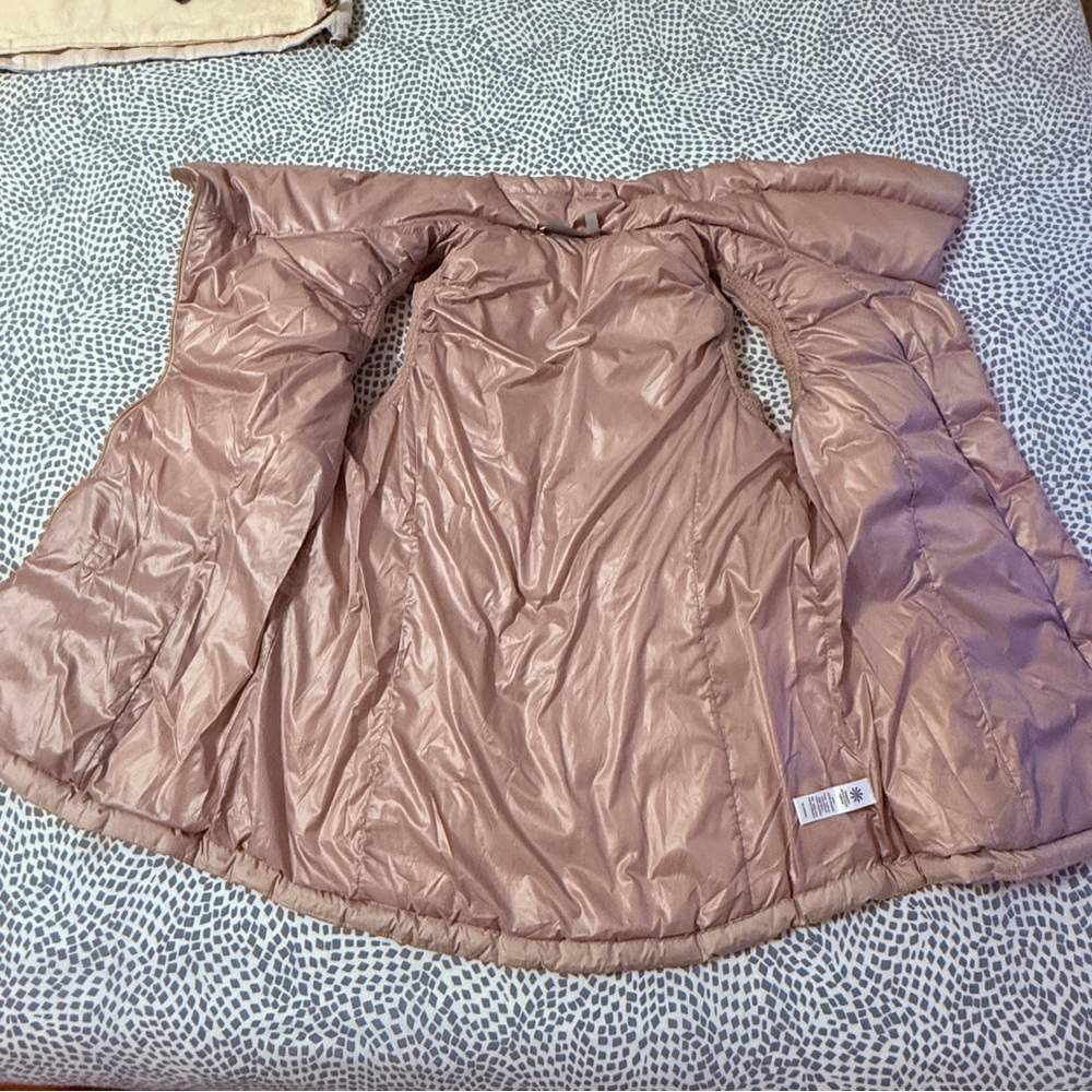 Athleta | Downabout Funnel Neck Puffer Vest - Picture 8 of 12